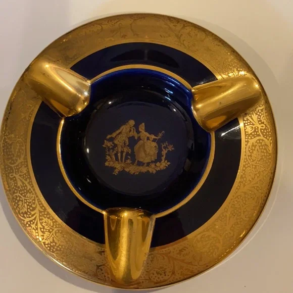 LIMOGES NAVY AND GOLD ASHTRAY FRENCH - Picture 6 of 10